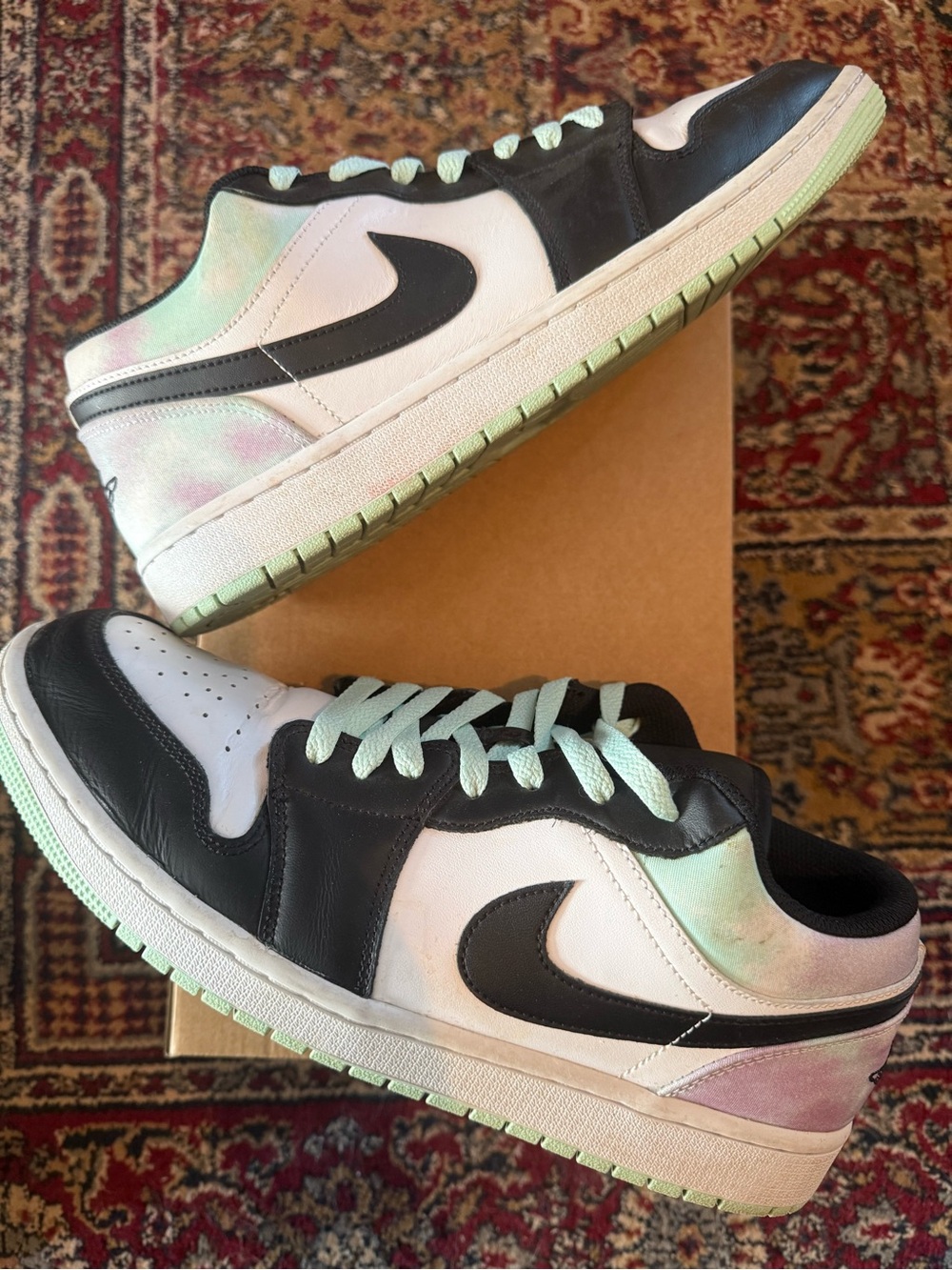 Jordan 1 Low Tie-Dye Men's Low-Top Sneakers - Black White Mint